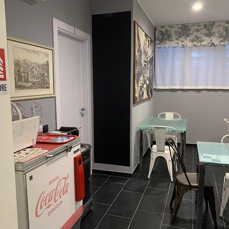 Bed & Breakfast Indi Thelar Villa Guardia Екстер'єр фото